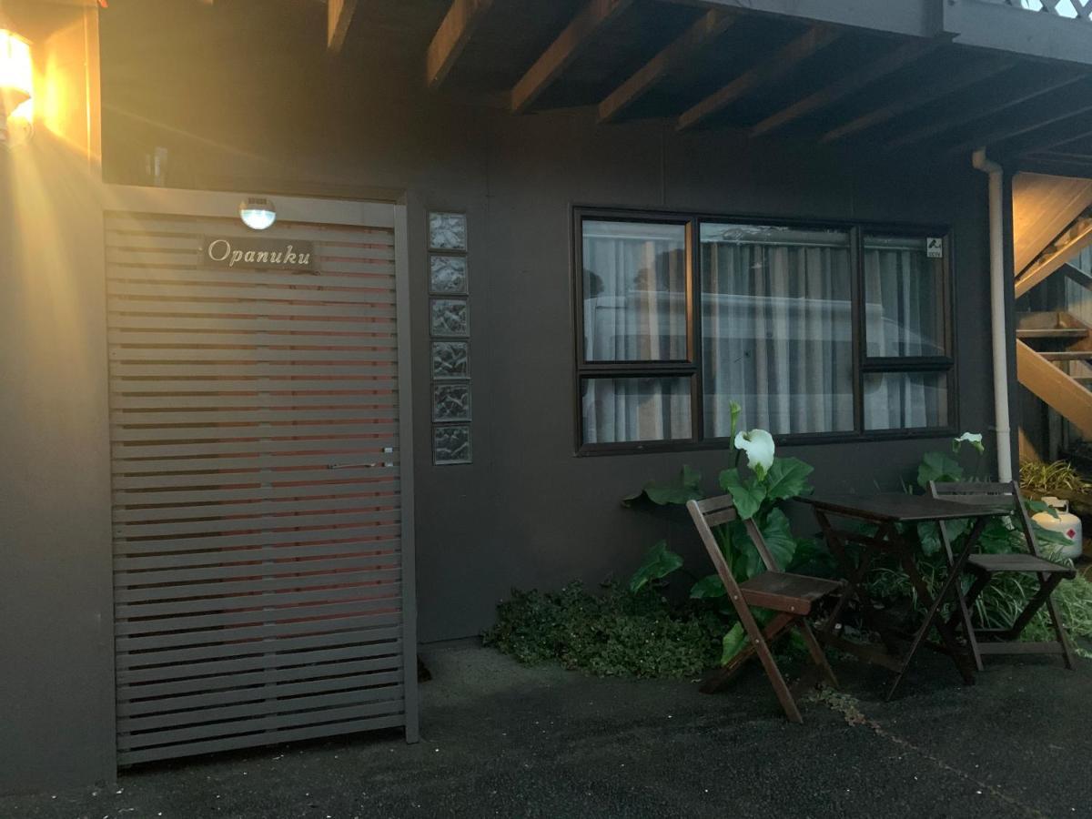 Opanuku Out West Hotel Auckland Eksteriør billede